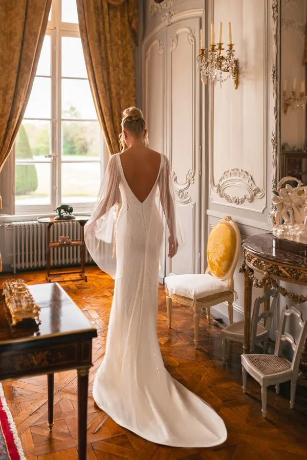 Illusion Long Flare Sleeve Shiny Lace Mermaid Wedding Dress Tulle V Neck Open Back Court Train Bridal Gown - Image 2