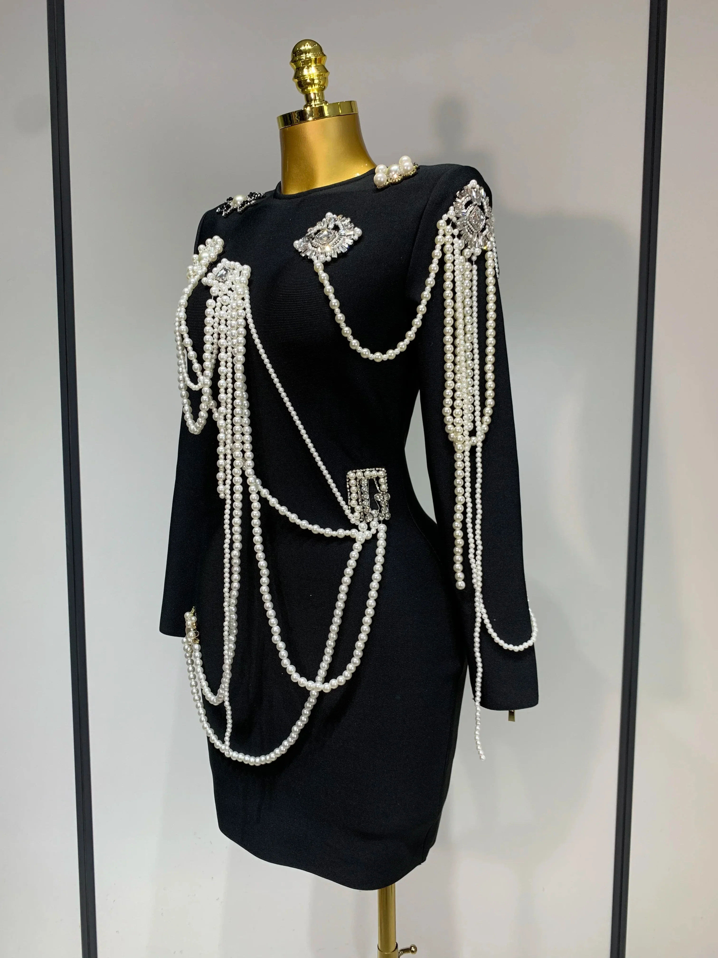 Luxury Birthday Dress Women Beading Diamond Black Bodycone Bandage Wrapped Hip Dress Elegant Long Sleeves Evening Party Gown - Image 2