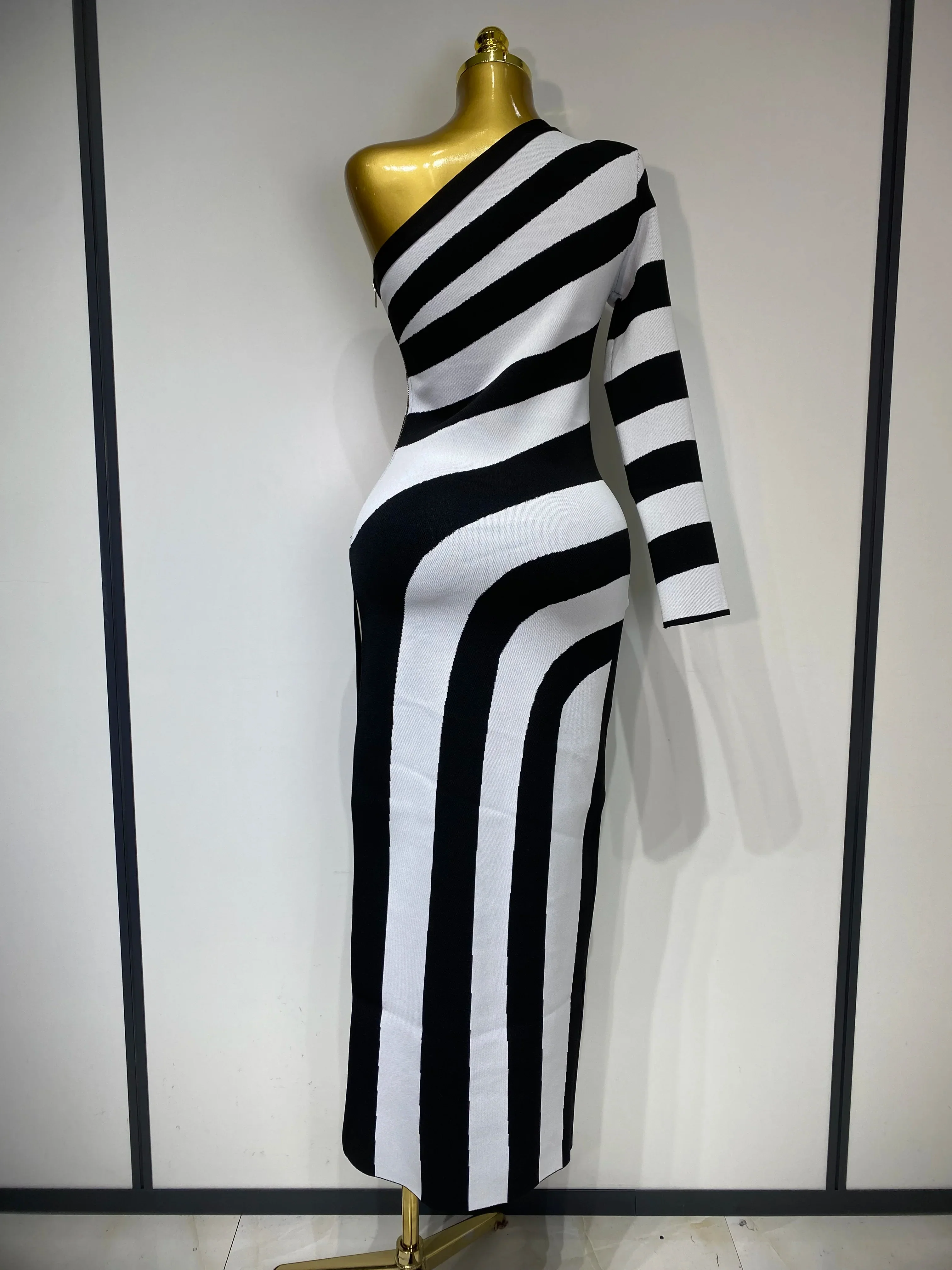 Luxury Birthday Dresses Women Sexy One Shoulder Striped High Split Jacquard Maxi Bandage Long Dress Elegant Evening Party Gown - Image 4