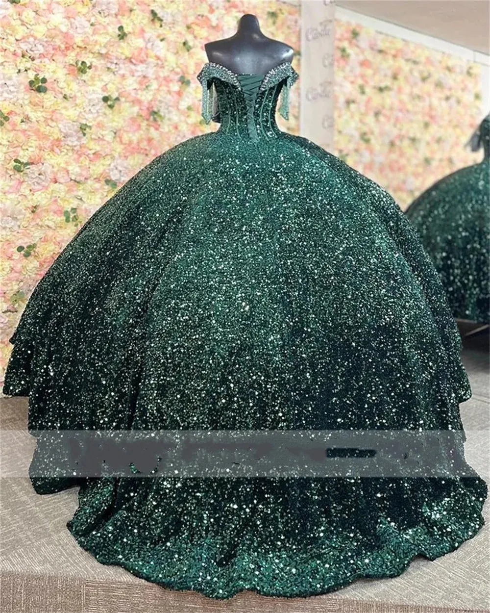 Luxury Green Off-Shoulder Quinceanera Dresses Beading Sequins Shiny Vestidos De 15 Anos Birthday Party Corset - Image 3