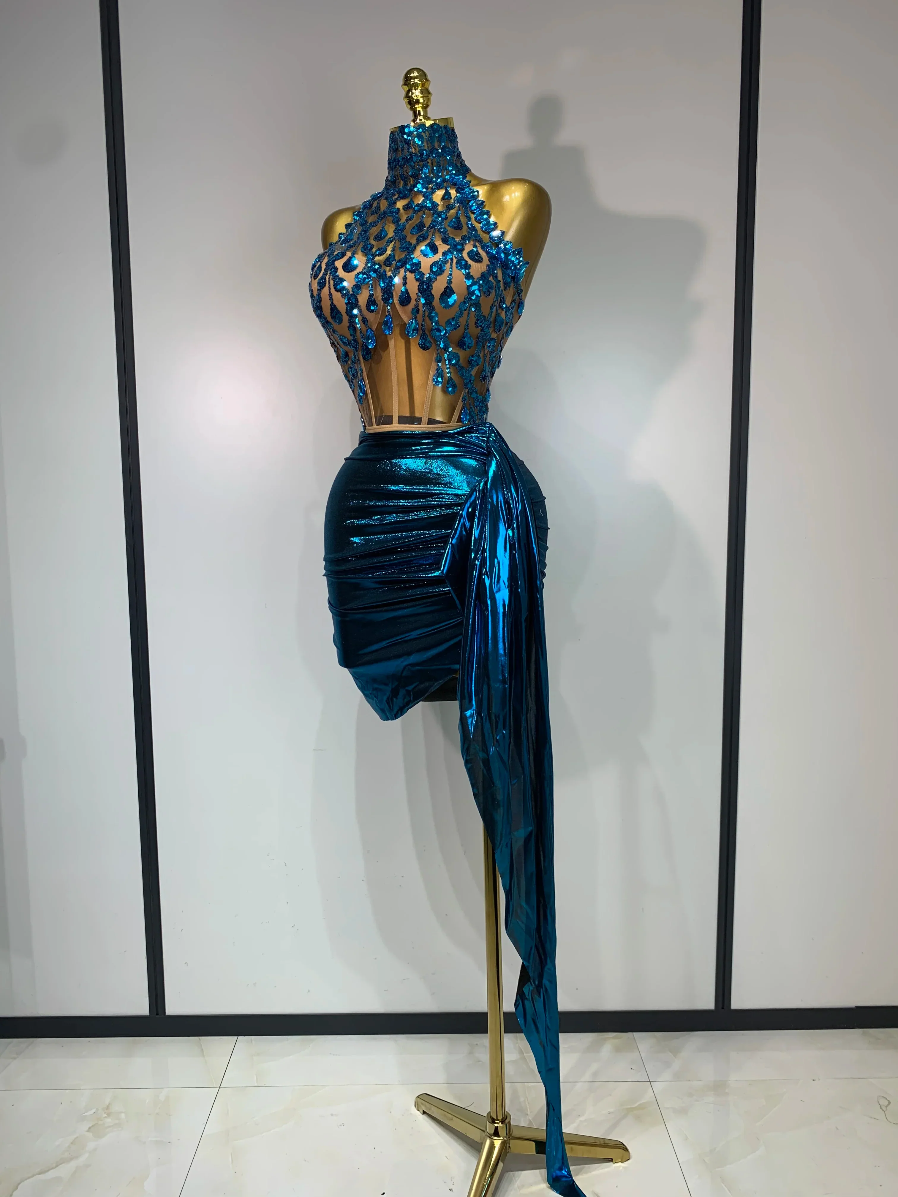 Luxury Rhinestone Sequined Backless Sexy Top Skirt Set Celebrate Evening Party Prom Gowns Nightclub Singer Stage Outfit - Image 2