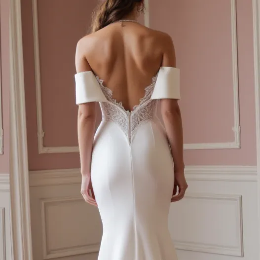 Mermaid Wedding Gown with Elegant Details for a Luxury Bridal Look - Image 5