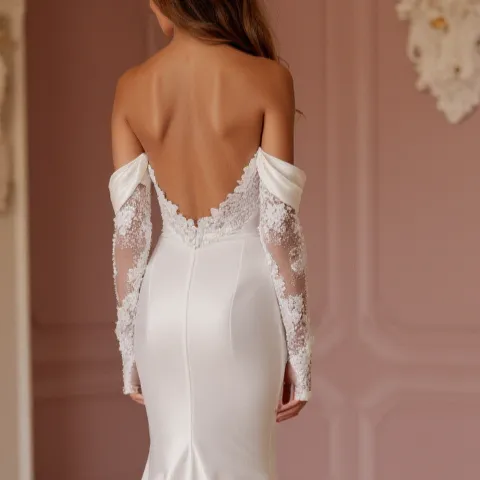 Mermaid Wedding Gown with Stunning Embellishments for a Luxe Look - Image 5