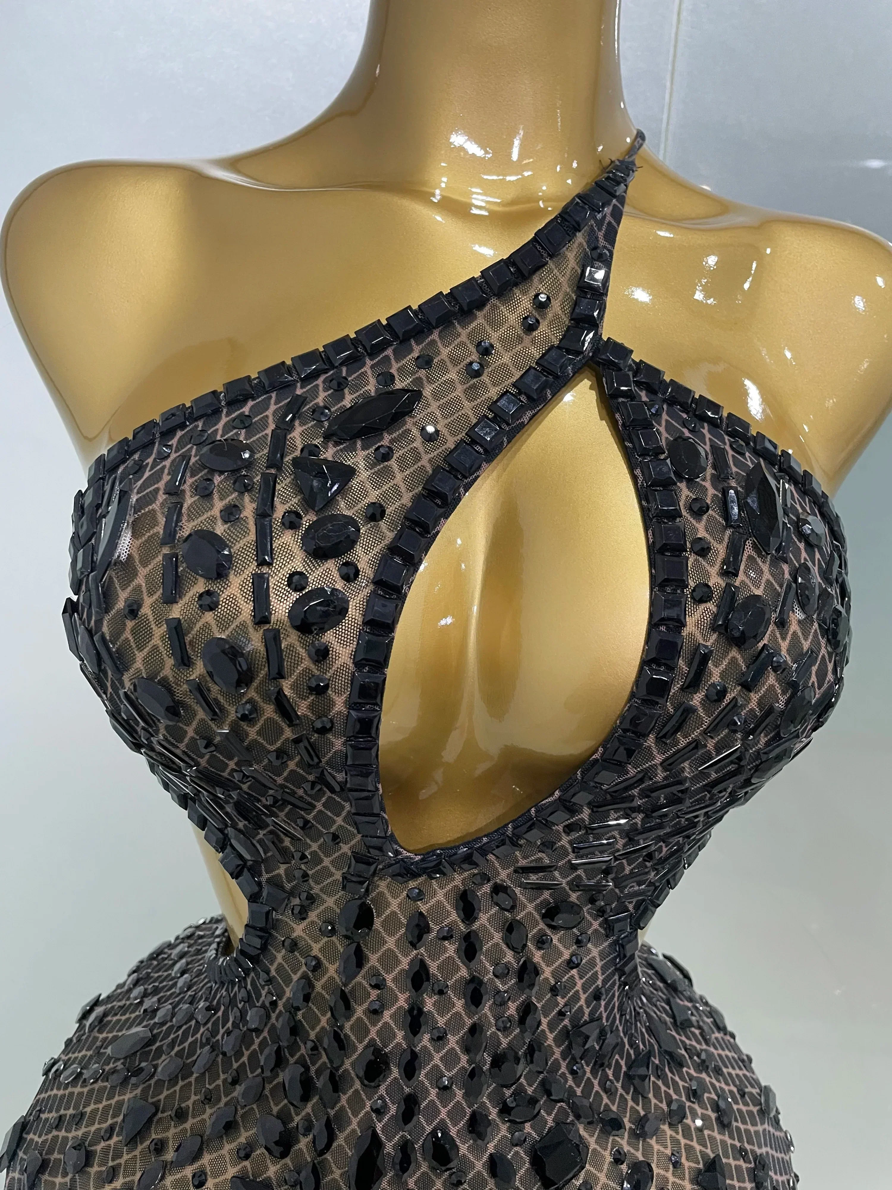 Luxury Sexy Backless Hollow Out Sparkle Diamond Evening Prom Women Birthday Celebrate Stage Nightclub Outfit - Image 4