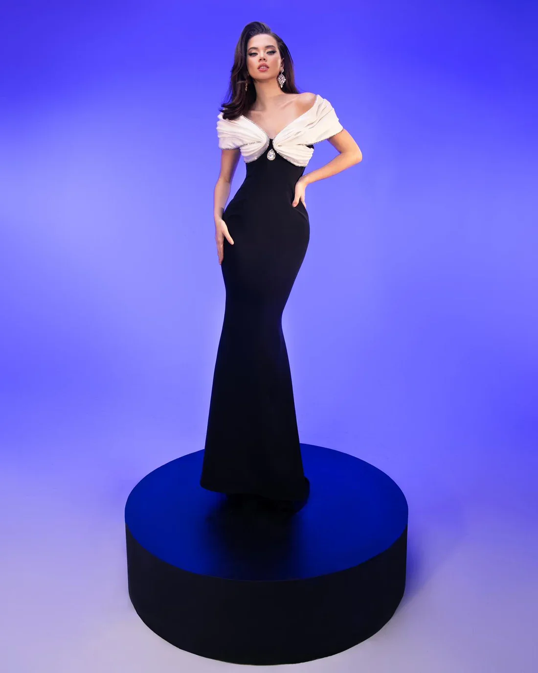 Women Sexy Off the Shoulder Shinning Crystal Bodycon Long Bandage Dress Elegant Evening Party Prom Celebrate Outfit - Image 4