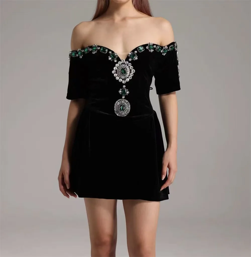 Spring Women Sexy Strapless Half Sleeve Shinning Rhinestones Bodycon Mini Velvet Dress Celebrate Birthday Cocktail Dress