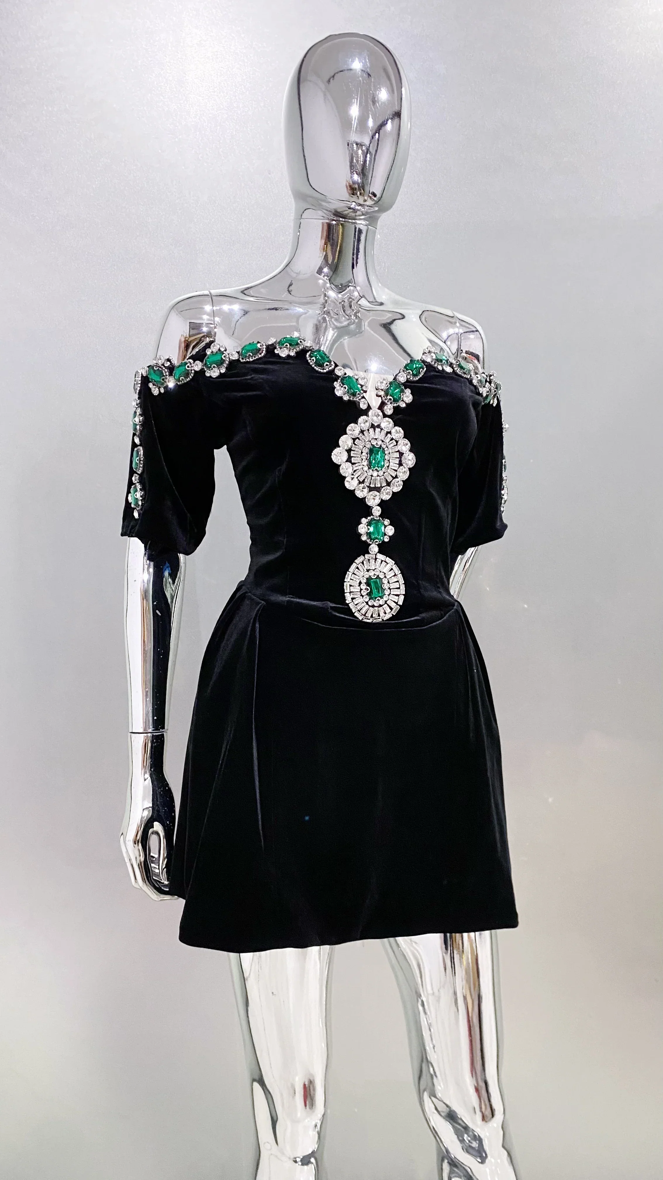 Spring Women Sexy Strapless Half Sleeve Shinning Rhinestones Bodycon Mini Velvet Dress Celebrate Birthday Cocktail Dress - Image 4