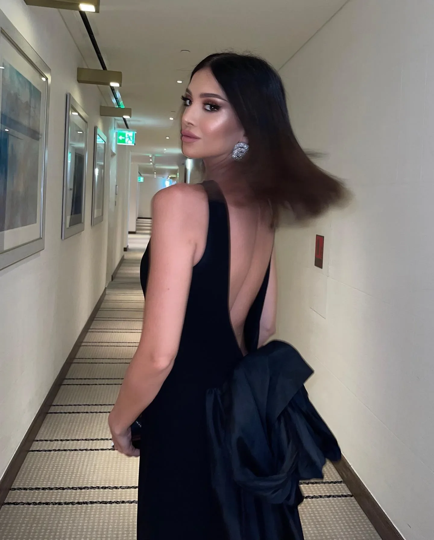 O Neck Black Backless Bow Prom Dress A Line Sleeveless Long Train Dubai Evening Night Party Dresses Vestidos Prom Gowns - Image 4