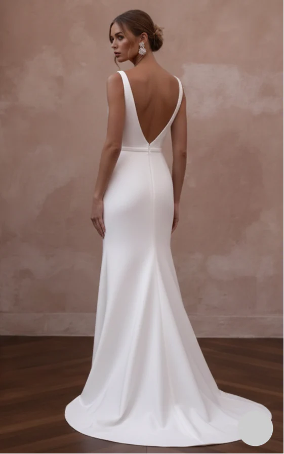 Simple Slit Wedding Dress Sleeveless Modern Bridal Wear - Image 3