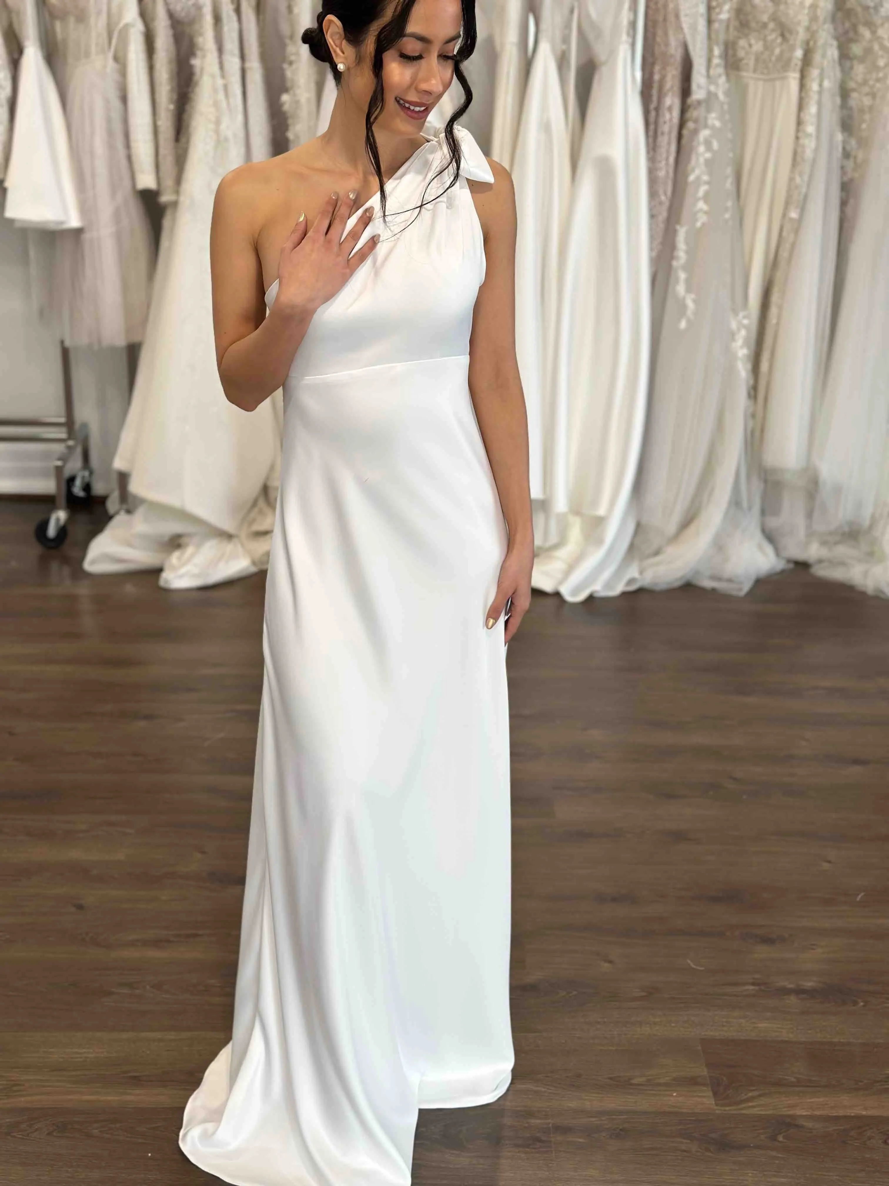 One-shoulder neckline with Side Skirt split Wedding Dress Court Train Dress Bridal Gown Vestido De Novia Satin Skirt Bow - Image 10