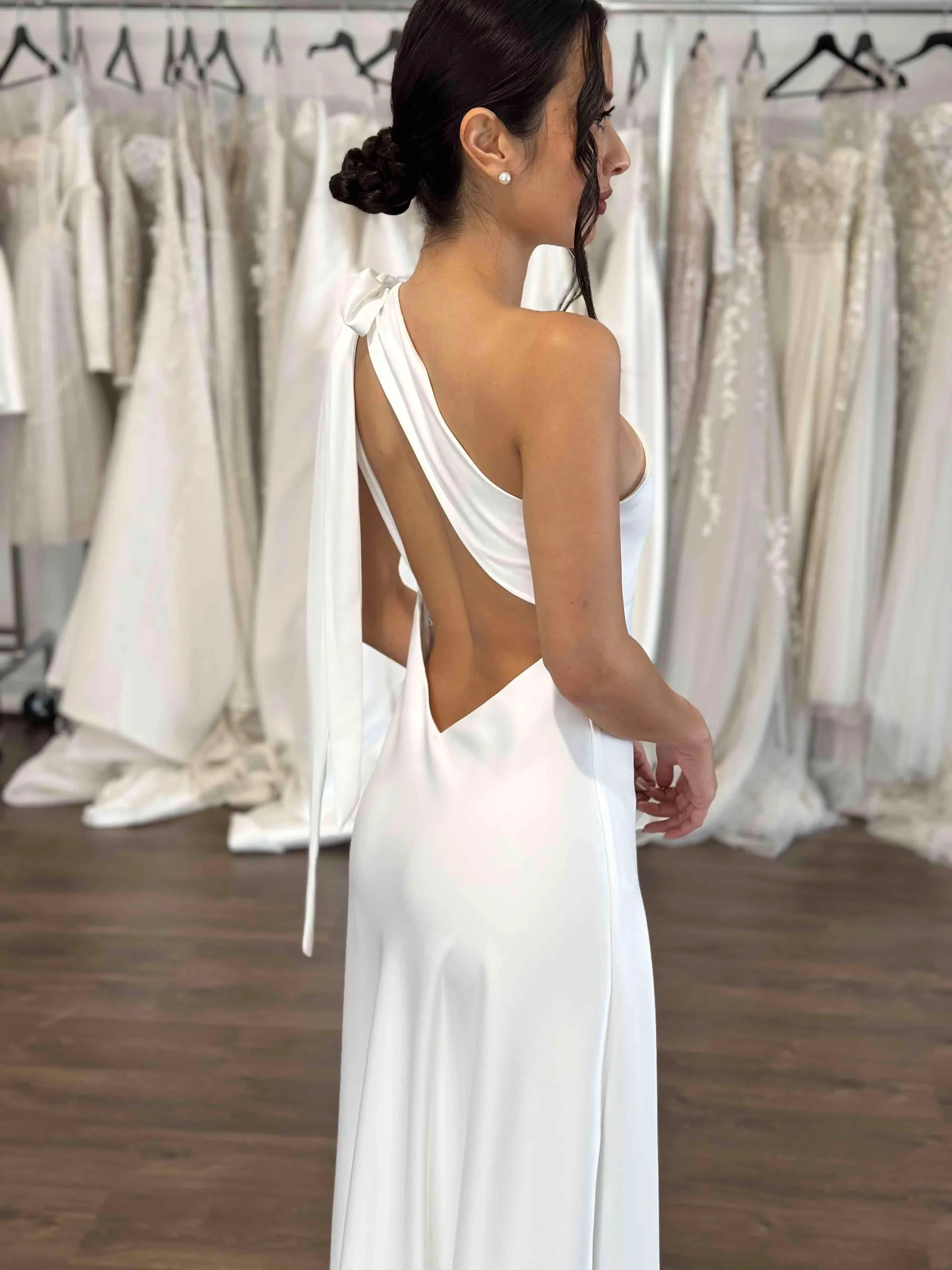 One-shoulder neckline with Side Skirt split Wedding Dress Court Train Dress Bridal Gown Vestido De Novia Satin Skirt Bow - Image 5