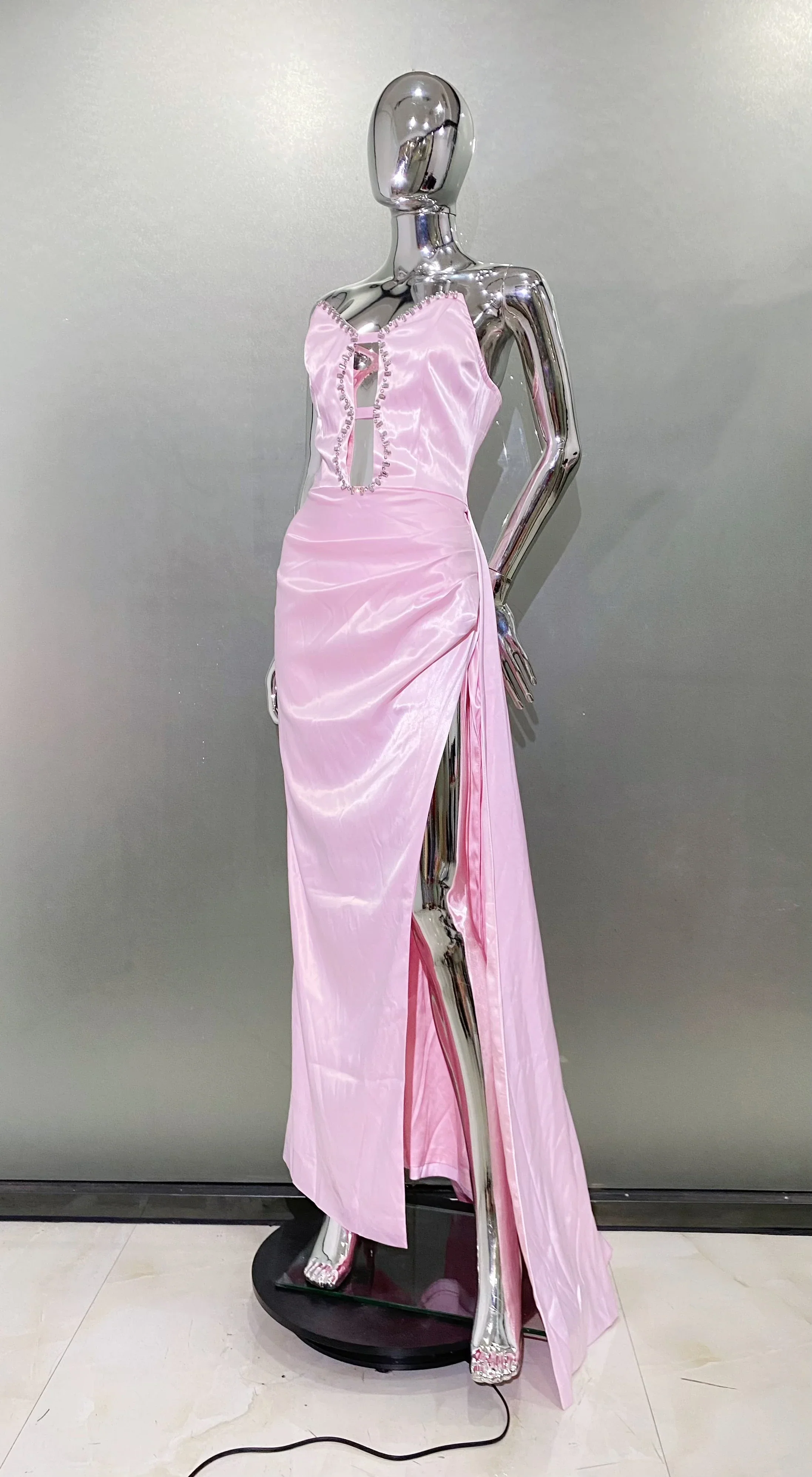Pink Color Women Sexy Strapless Shinning Crystal Satin Bodycon High Split Dress Sweet Birthday Party Valentine's Day Dress - Image 4