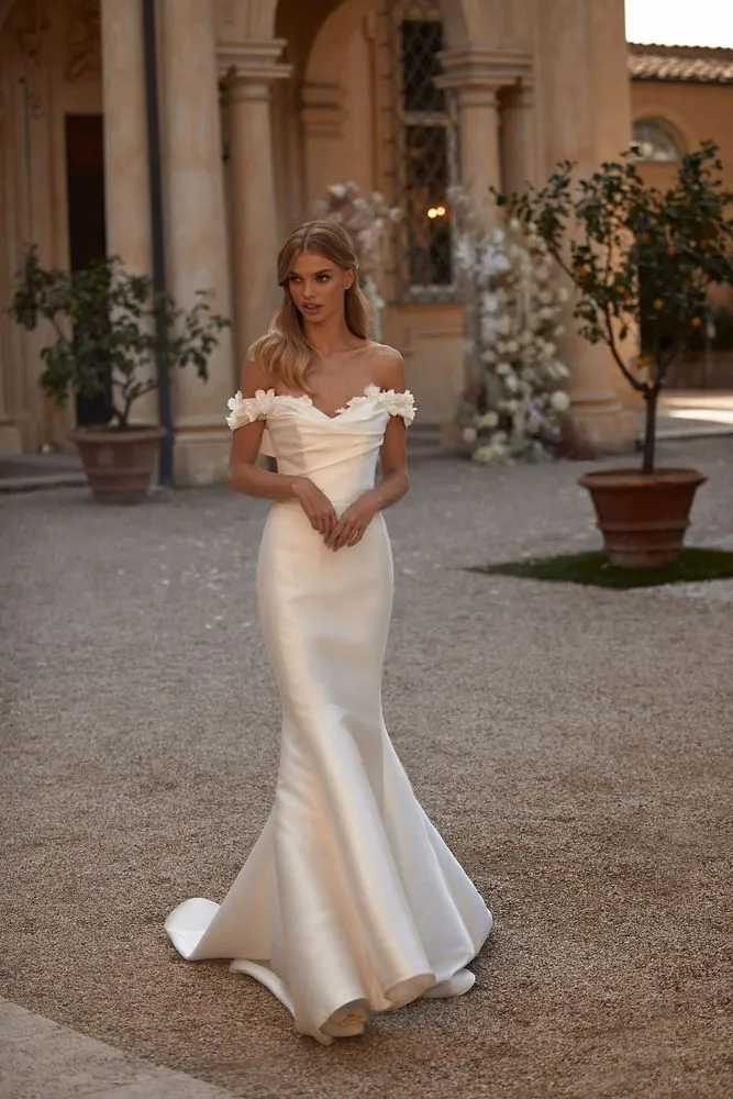 Off-Shoulders Ivory Mermaid Modern Satin Vestido De Novia Satin Princess Gown Wedding Dress Bow Court Train Dress - Image 3