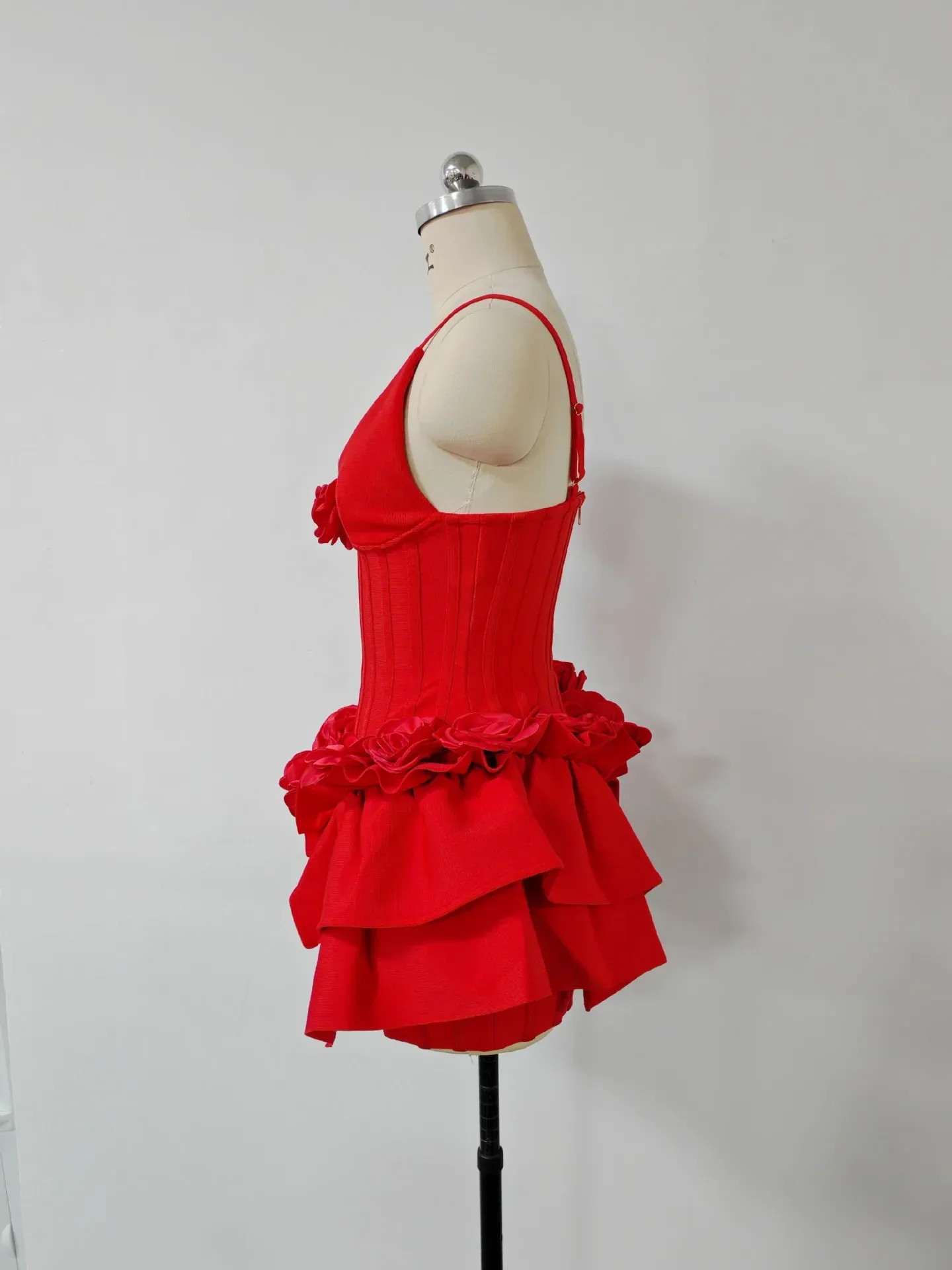 Red Color Women Sleeveless Florals Sexy V-Neck Bodycon Mini Bandage Dress Nightclub Party Celebrate Christmas Wedding Outfit - Image 2