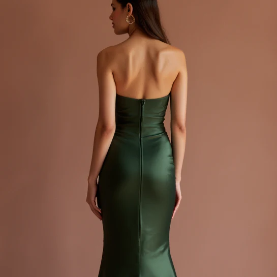 Regal Green Evening Dress & Prom Dress with Long Cape for a Royal Look - Image 5