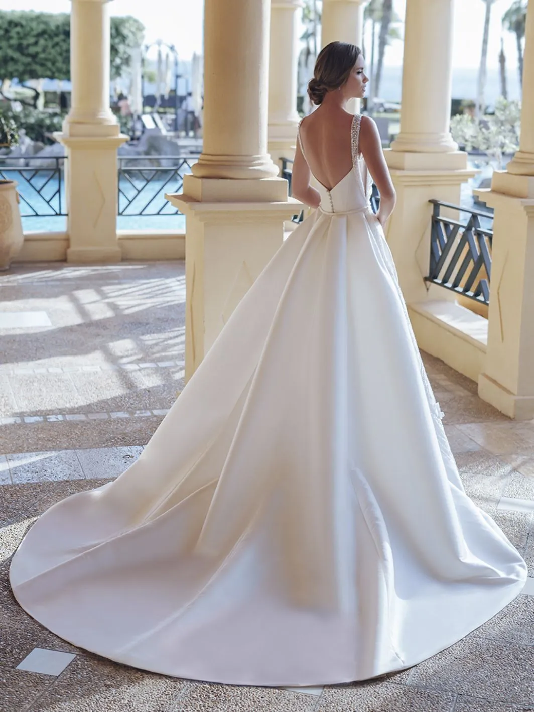Satin Wedding Dress Slit Square Collar A-line Pleat Backless Lace Appliques Robe De Mariee Customized - Image 2