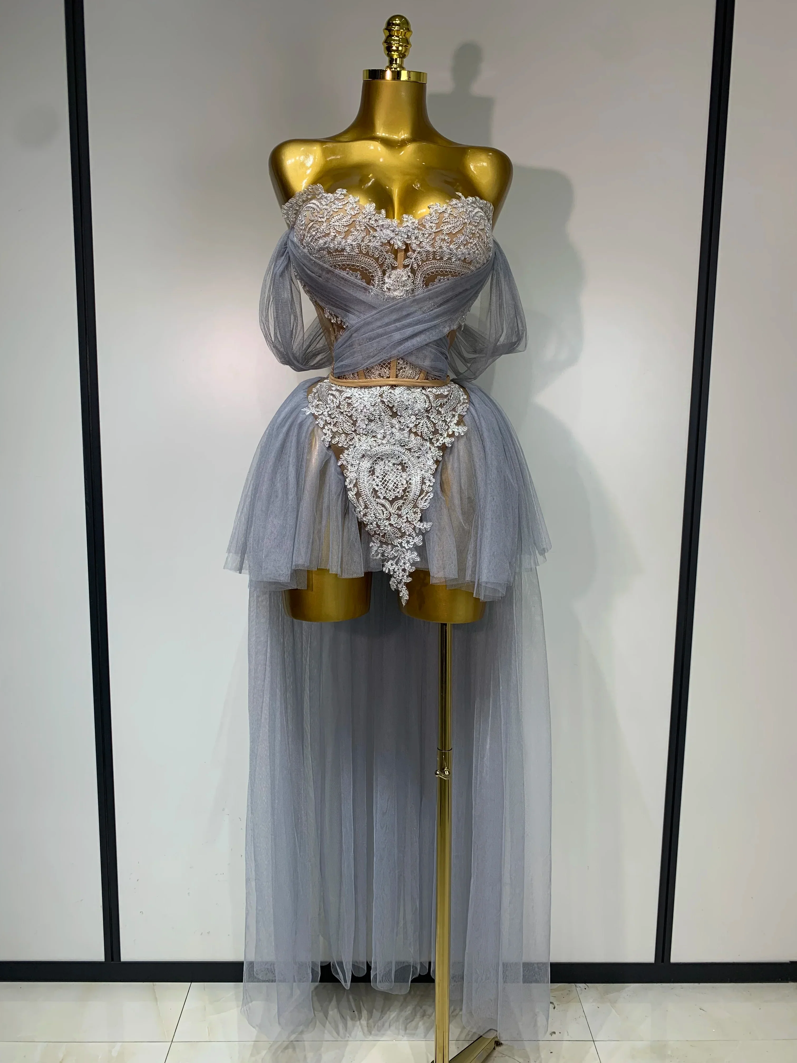 Sexy Backless Mesh Top Skirt Two Pieces Set Celebrate Festival Performance Costume Luxury Birthday Evening Party Design Dress