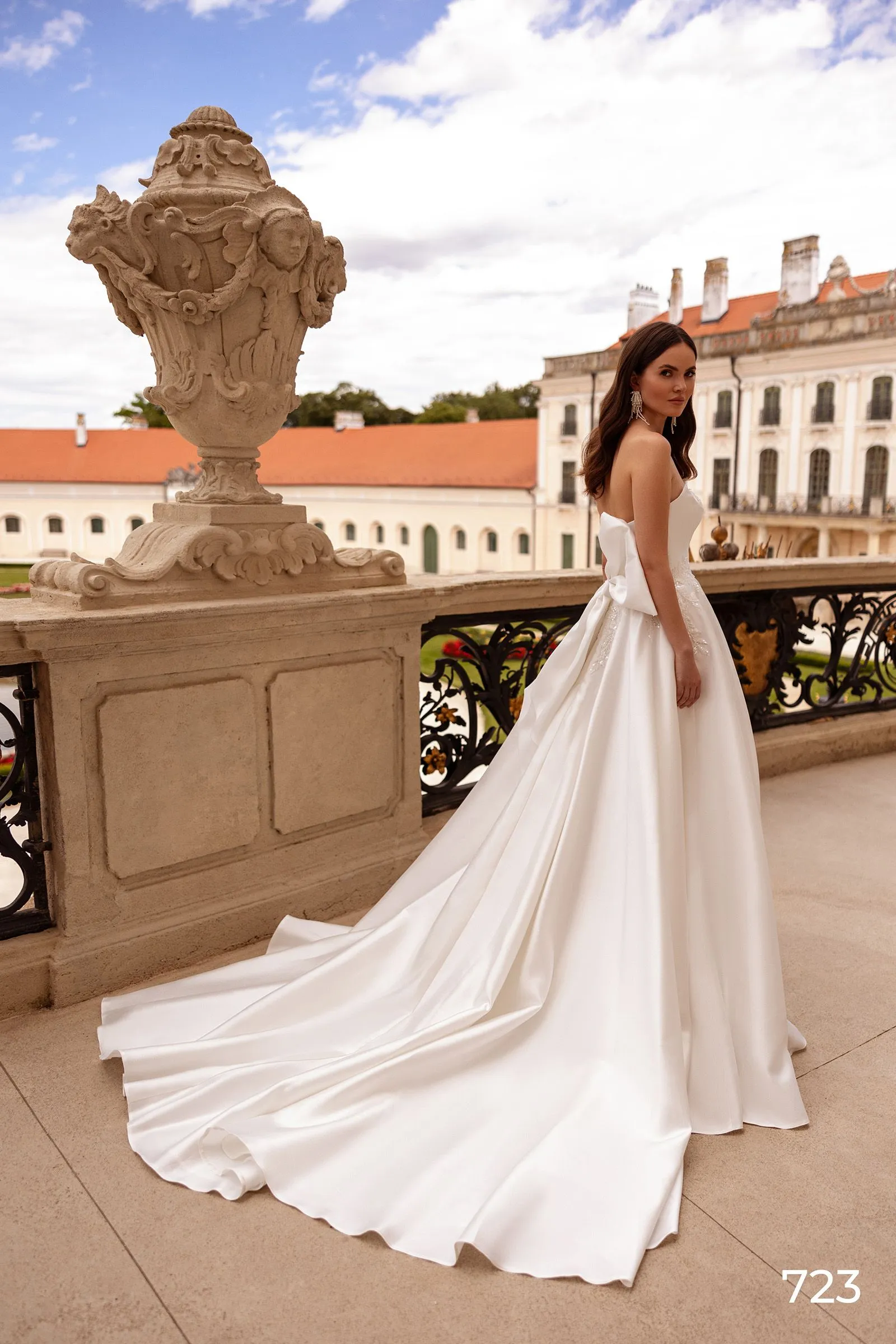Sexy Satin Wedding Dress For Women Sweep Train Elegant Sweetheart Backless Bride Gowns - Image 3