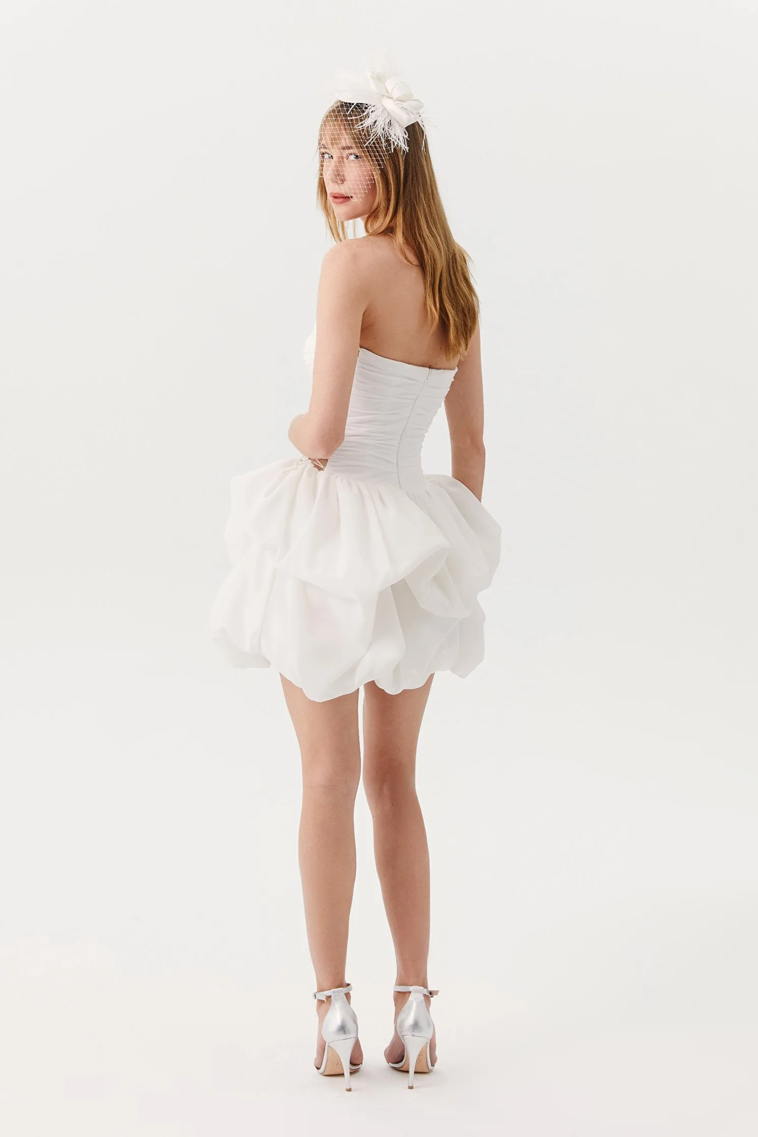 White Bubble-Hem Sleeveless Modern Satin Princess Vestido De Novia Dress Mermaid Gown Bow Court Train Wedding Dress - Image 4