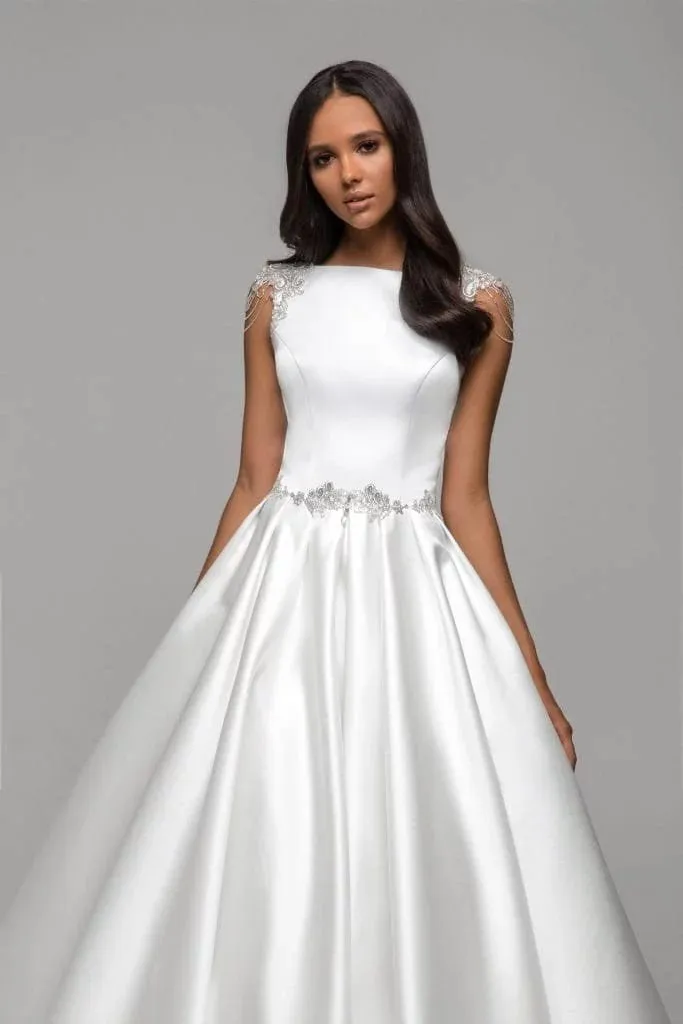 Simple A-Line Wedding Dress with Spaghetti Straps, Boat Neckline, and Lace Embellishments for a Chic Bridal Look - Image 3
