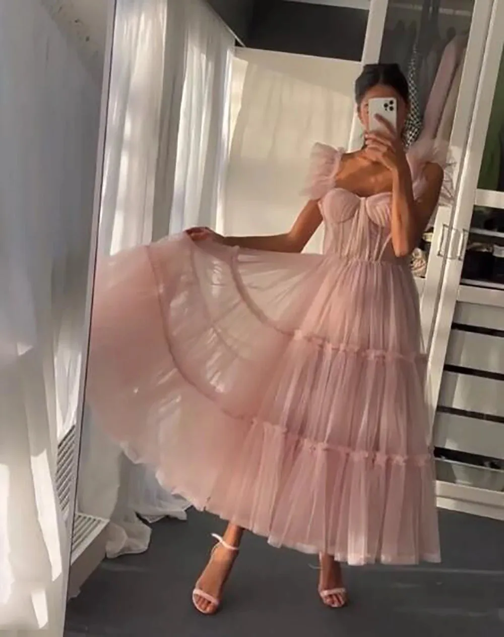 Simple Light Pink Short Prom Dresses Spaghetti Straps Tiered Tulle Prom Gowns Sweetheart Tea-Length Wedding Party Dress - Image 2