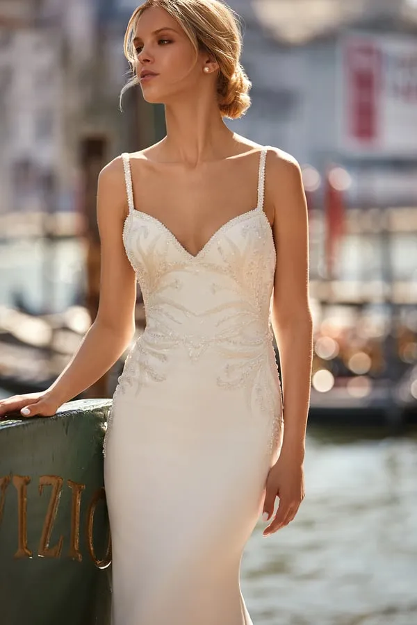 Simple Sheath Wedding Dress for Brides Appliques Sequined Sleeveless Spaghetti Straps Bridal Dress - Image 2