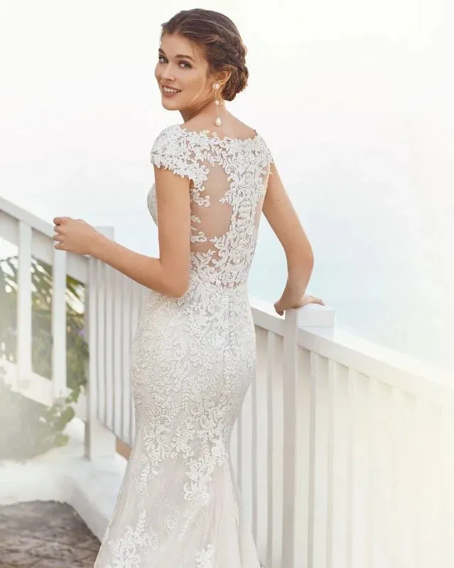 Sophisticated Mermaid Wedding Gown with Cap Sleeves, Elegant V-Neckline, and Exquisite Lace Detailing for a Timeless and Captivating Bridal Look - Image 3