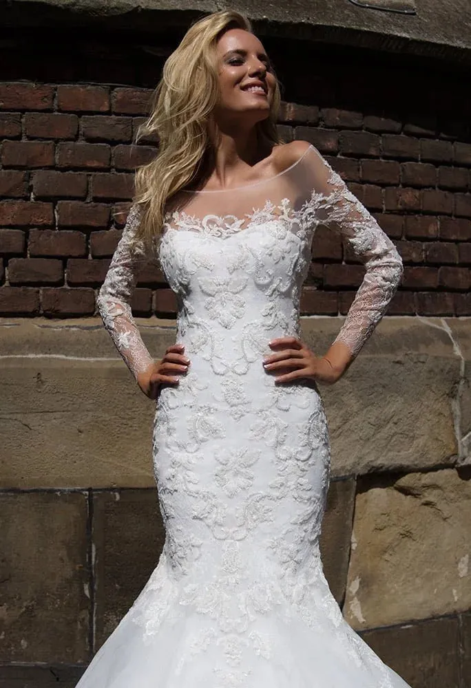 Sophisticated Mermaid Wedding Gown with Long Sleeves, Elegant Boat Neckline, and Exquisite Lace Detailing for a Timeless and Regal Bridal Look - Image 3