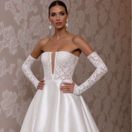 Stunning A-Line Wedding Dress with a Flattering Fit for All Brides - Image 4