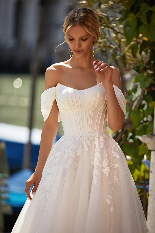 Sweetheart A-Line Wedding Dress Off The Shoulder Lace Appliques Boho Backless Bride Gown Stunning Women - Image 2
