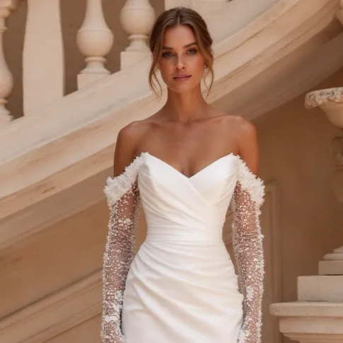 Trumpet Wedding Dress with a Strapless Neckline for a Chic Look - Image 4