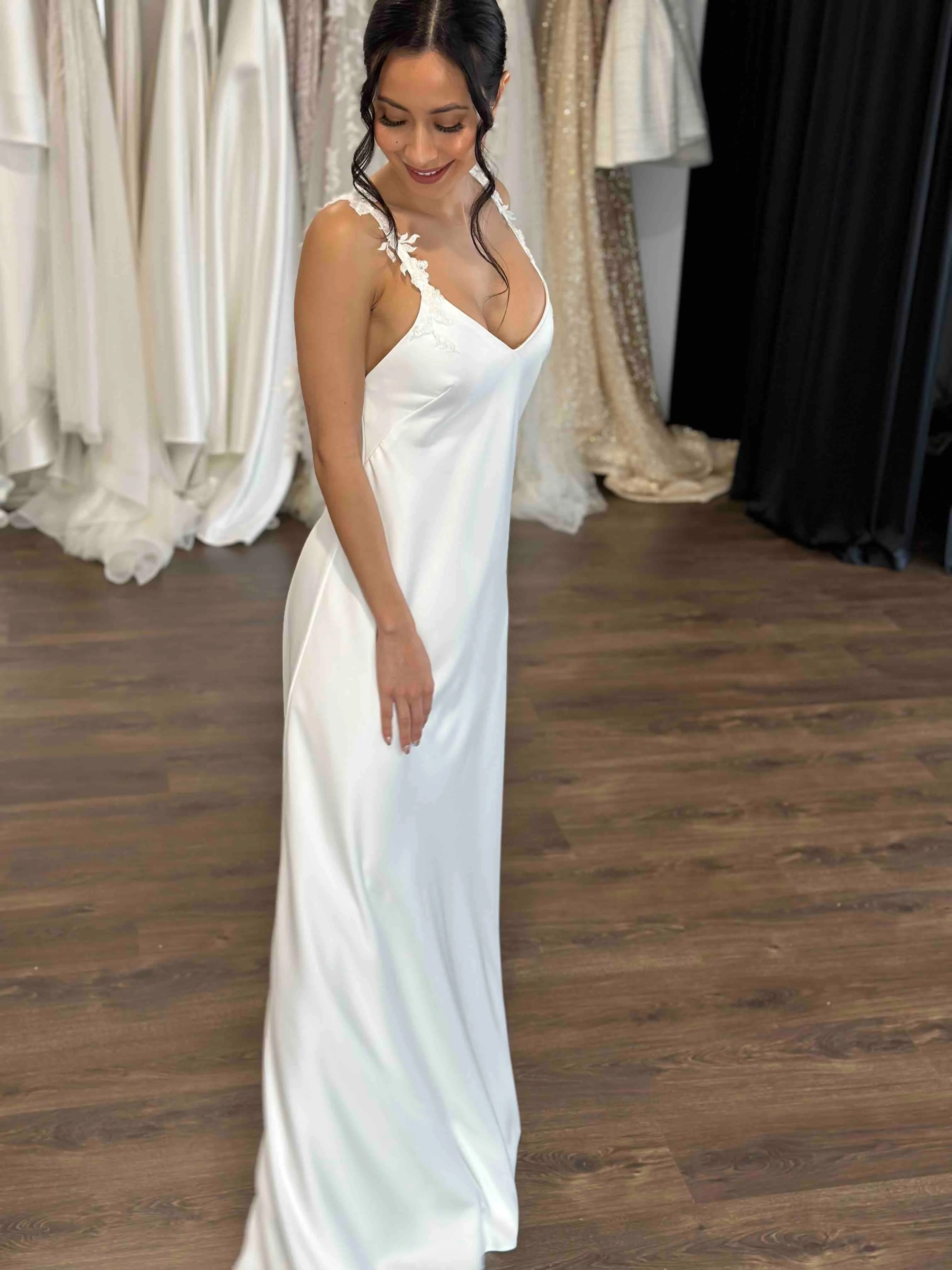 Floor Lenght with V-Neckline Wedding Dress Vestido De Novia Satin Simple Skirt Bow Court Train Dress Bridal Gown - Image 2
