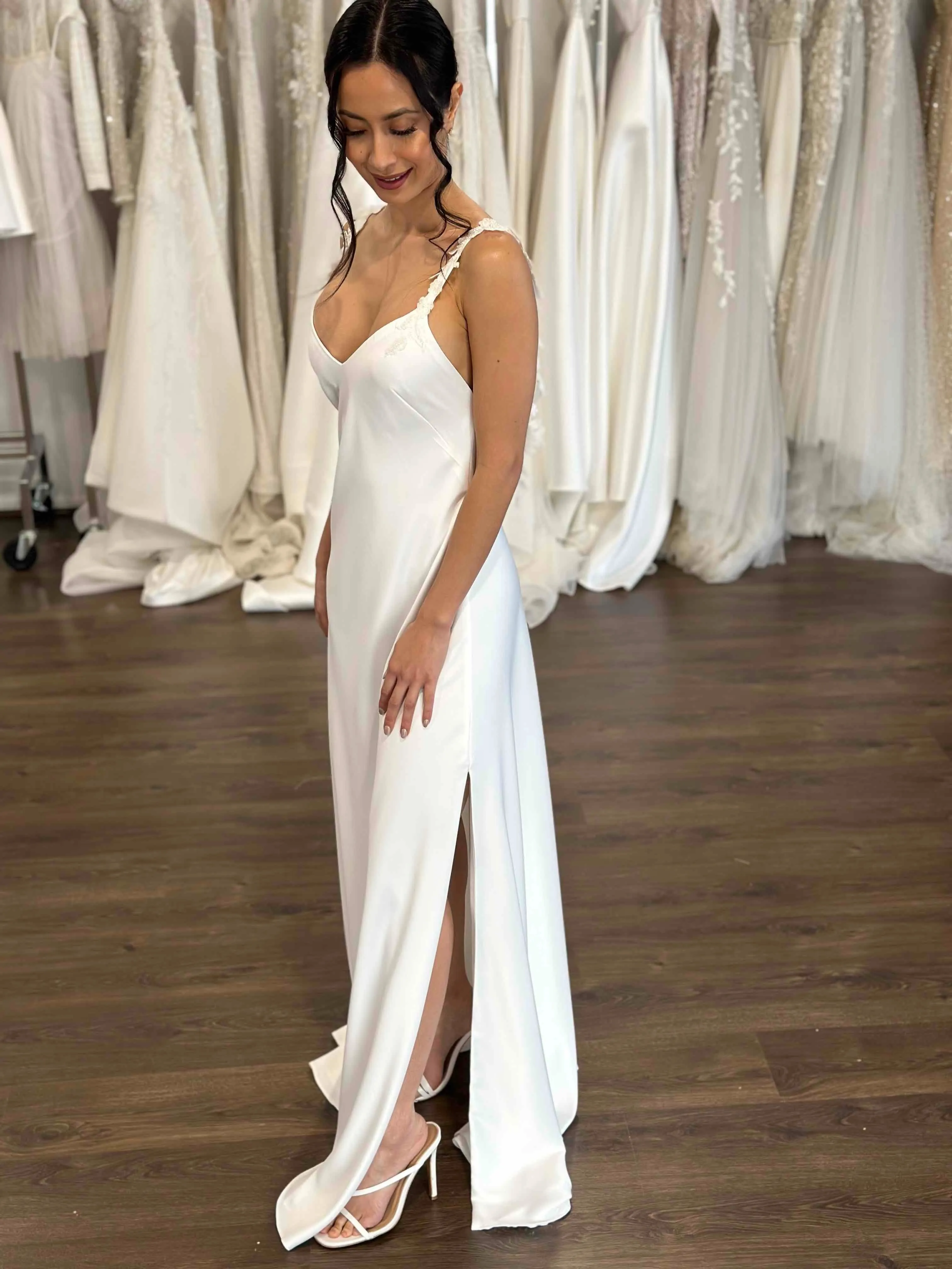 Floor Lenght with V-Neckline Wedding Dress Vestido De Novia Satin Simple Skirt Bow Court Train Dress Bridal Gown - Image 3