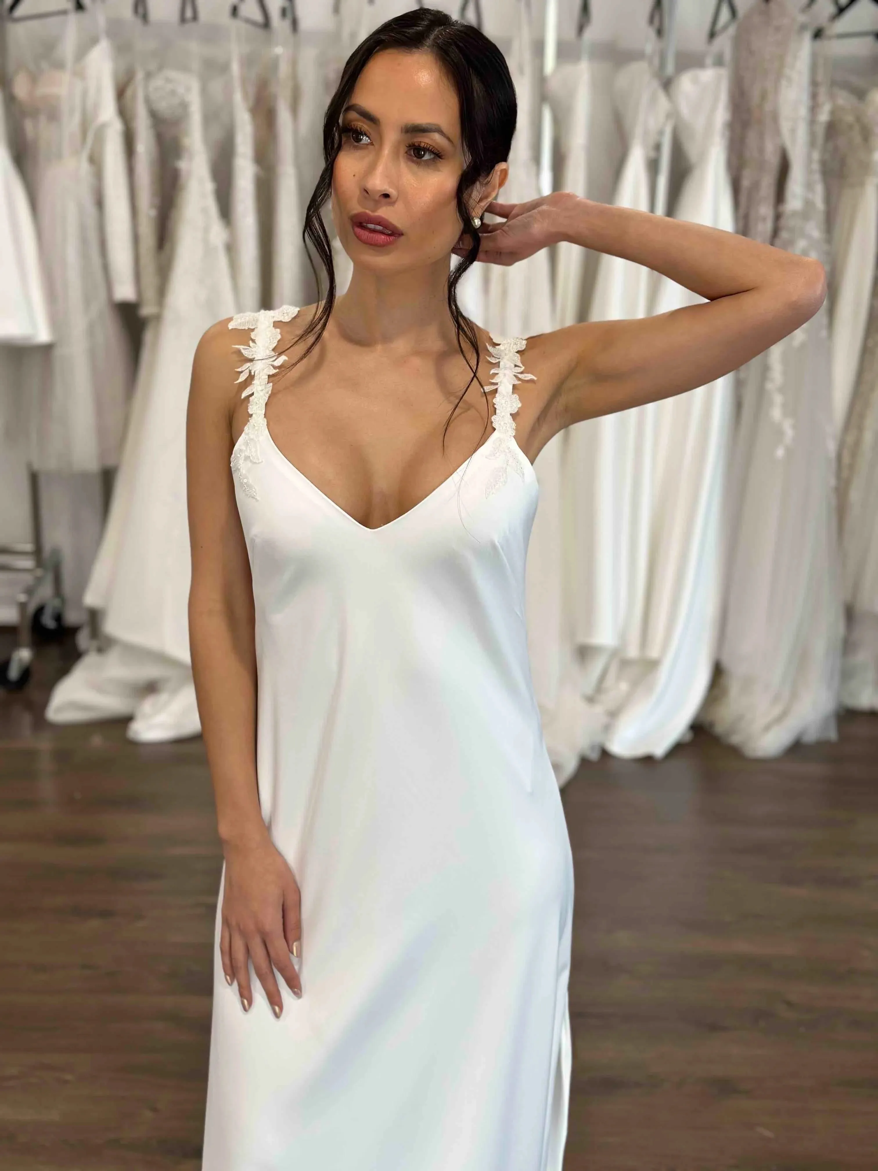 Floor Lenght with V-Neckline Wedding Dress Vestido De Novia Satin Simple Skirt Bow Court Train Dress Bridal Gown - Image 5