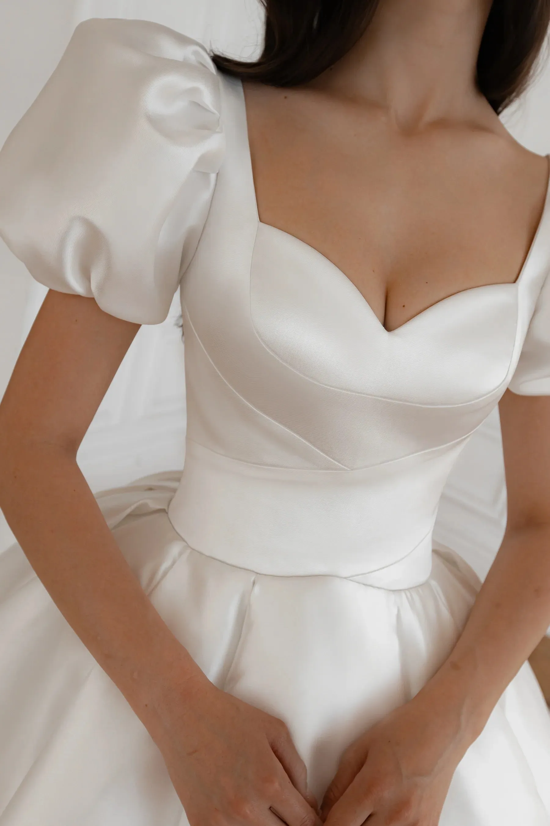 White Wedding Dress with Long Train Mermaid Bow Simple Satin Princess Vestido De Novia Court Train Dress Bridal Gown - Image 5