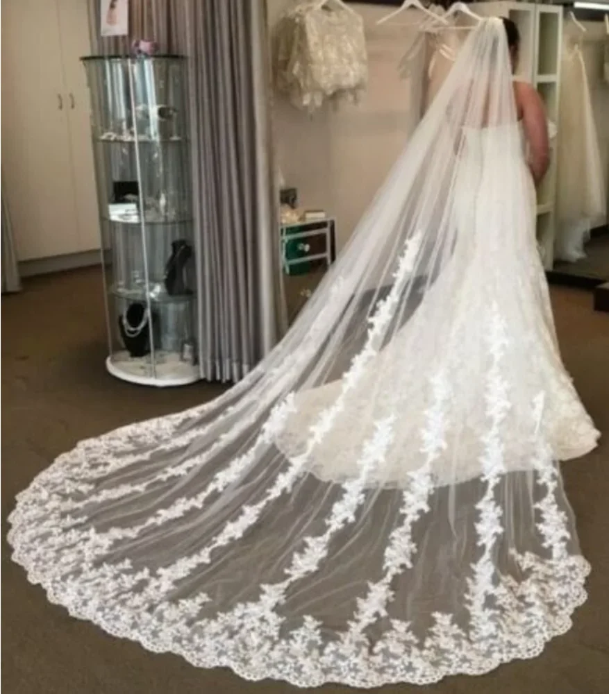 White Off-White Ivory Bridal Veil 3M 3.5M 4M 5M Cathedral Long Veil Lace Wedding Veil with Metal Comb Wedding Accessories