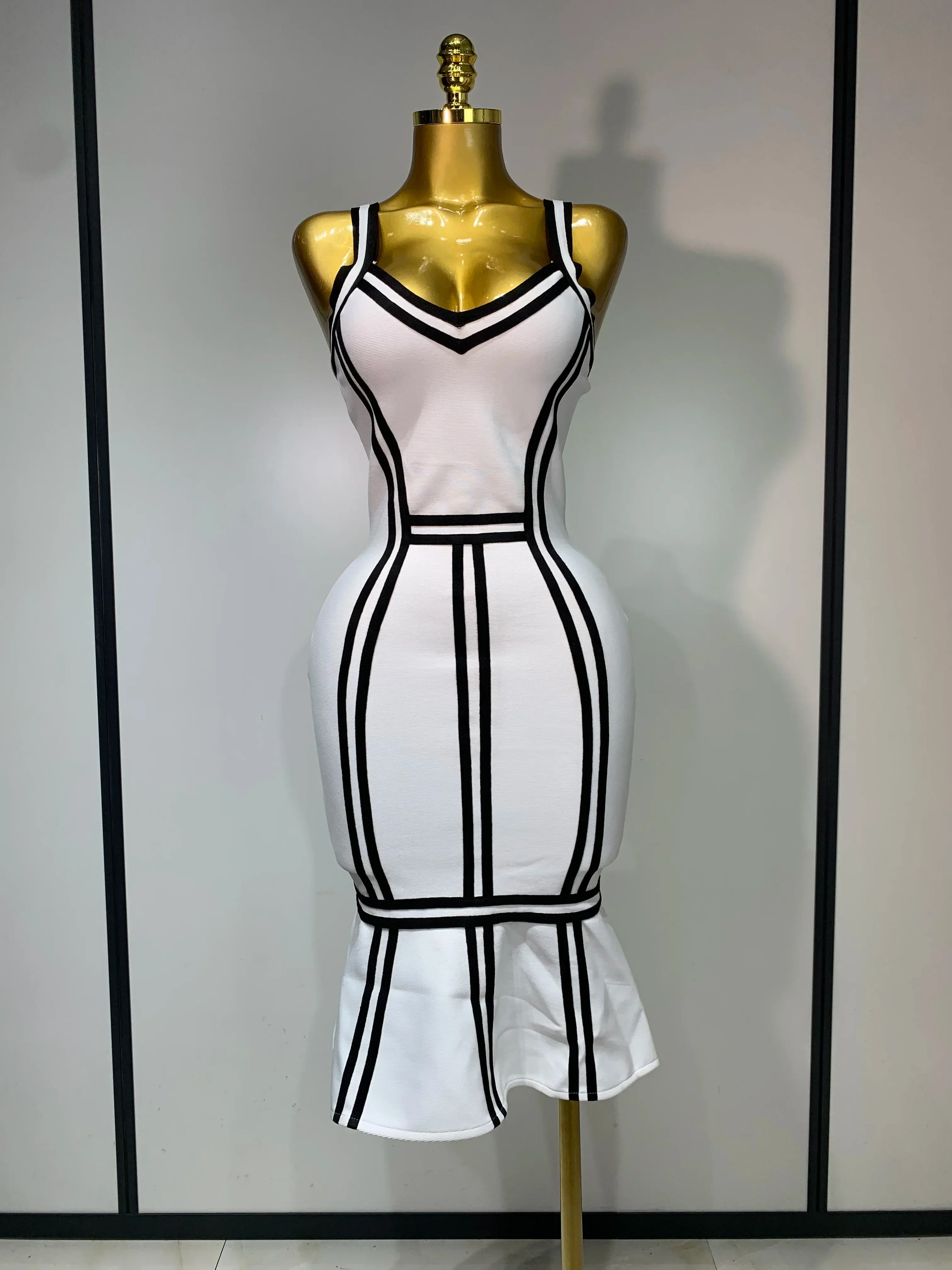 Women Sexy Backless Ruffled Edge Bodycon Bandage Dress  Celebrity Elegant Evening Party Luxury Birthday Club Dress