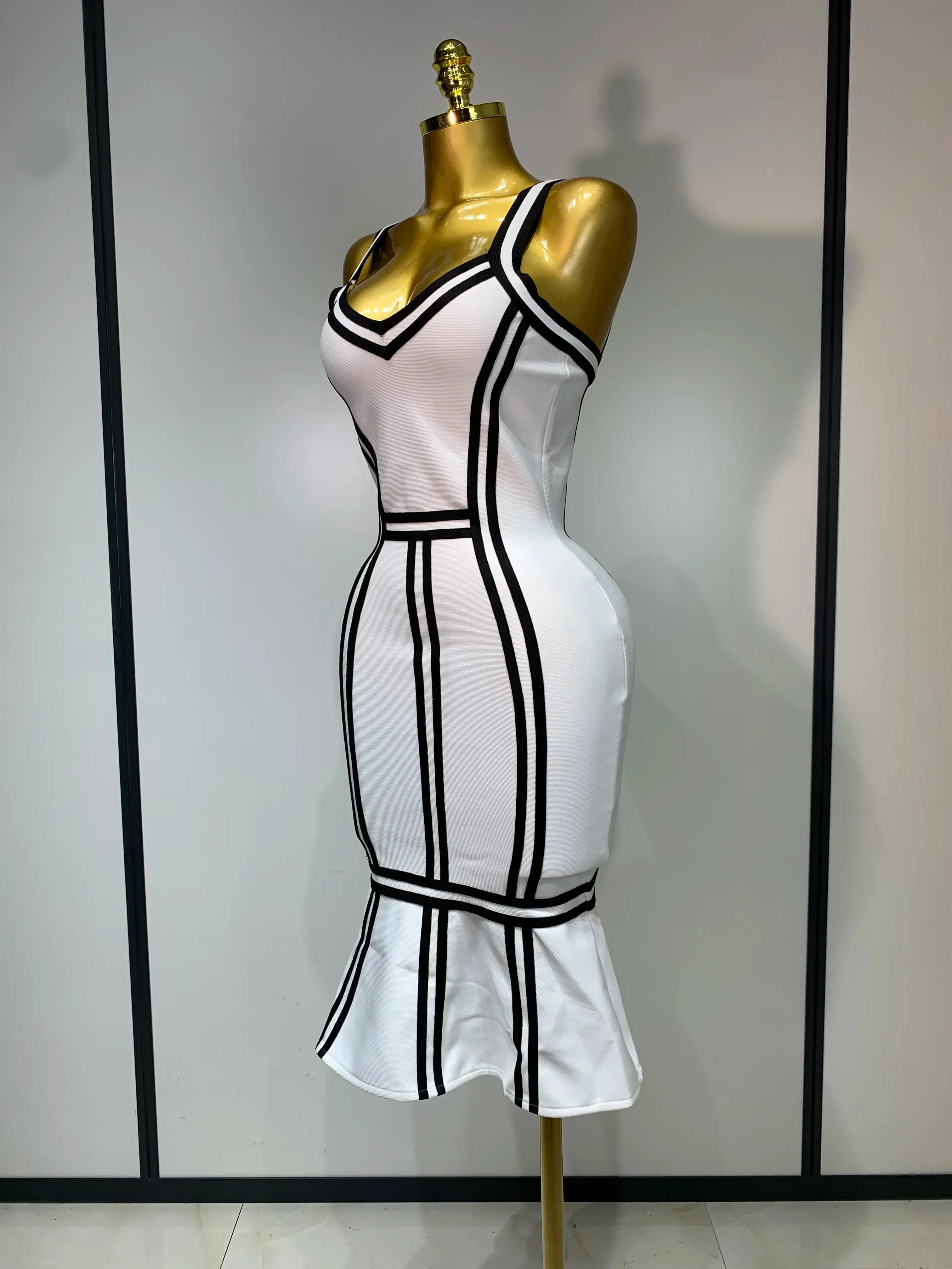 Women Sexy Backless Ruffled Edge Bodycon Bandage Dress  Celebrity Elegant Evening Party Luxury Birthday Club Dress - Image 2