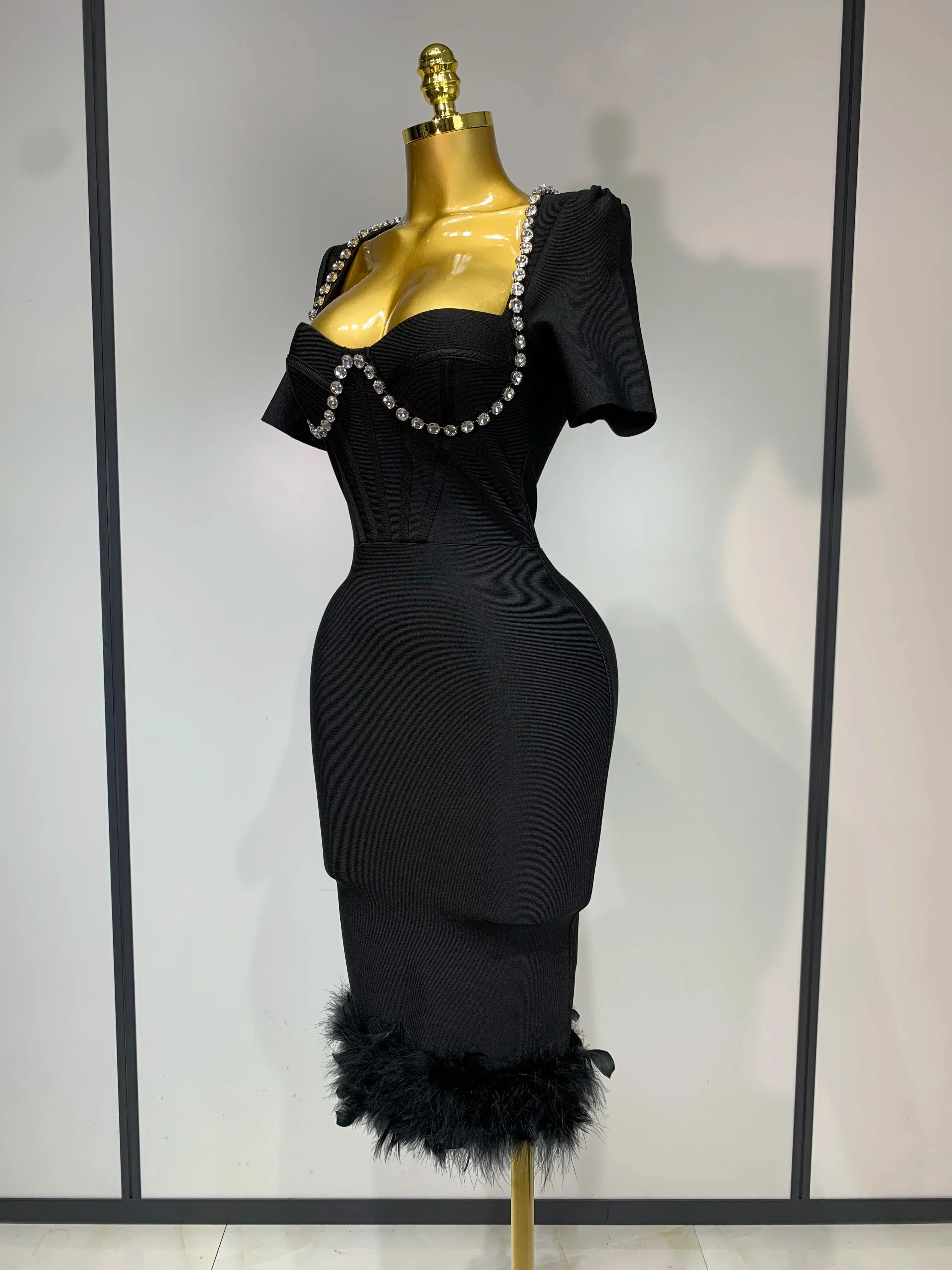 Women Sexy Luxury Rhinestone Short Sleeve Bodycon Dress  Party Evening Celebrate Birthday Black Bandage Club Prom Gown - Image 2