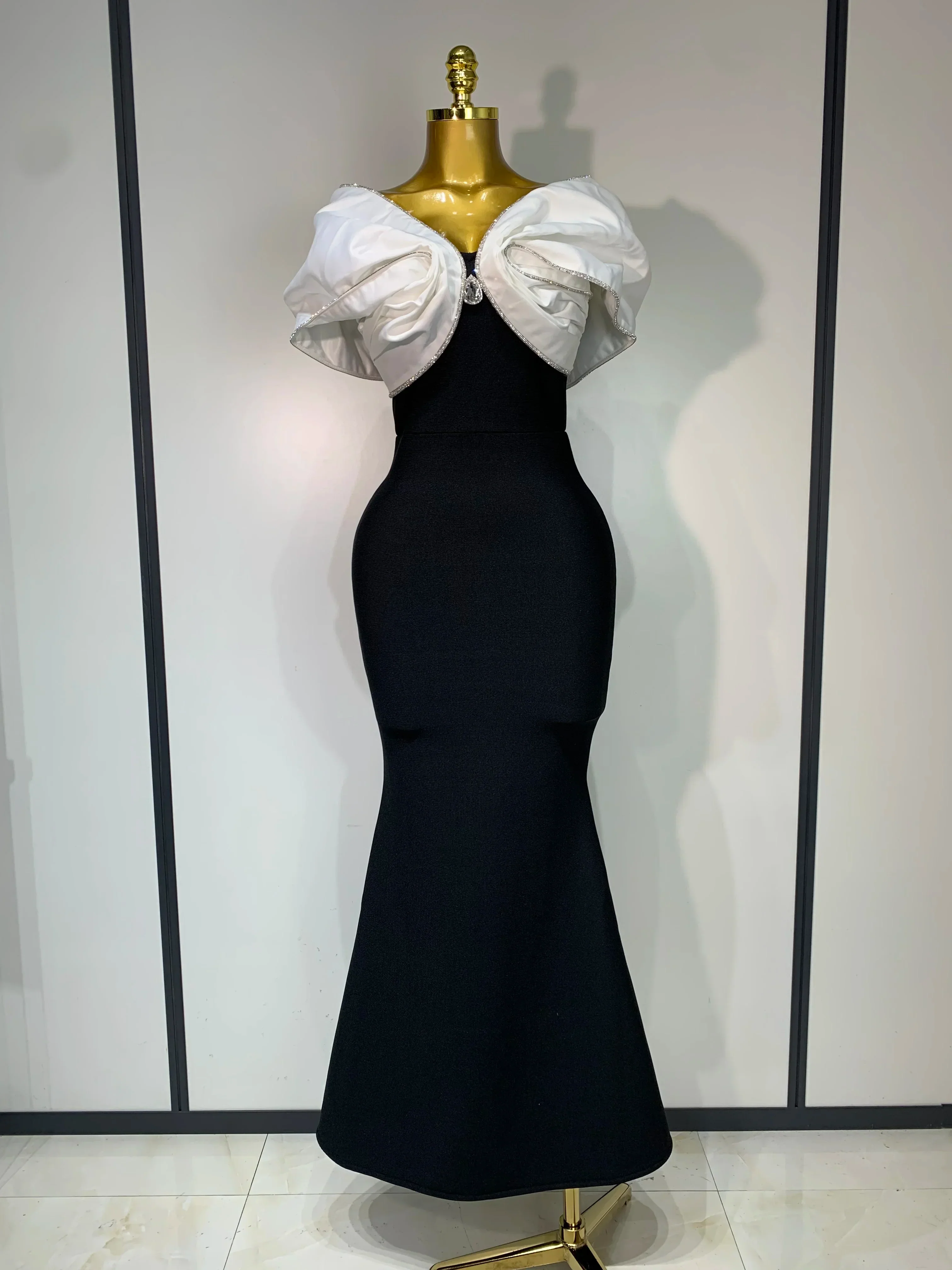 Women Sexy Off Shoulder Rhinestone Bodycon Maxi Long Bandage Dress  Celebrity  Elegant Evening Party Luxury Birthday Outfit