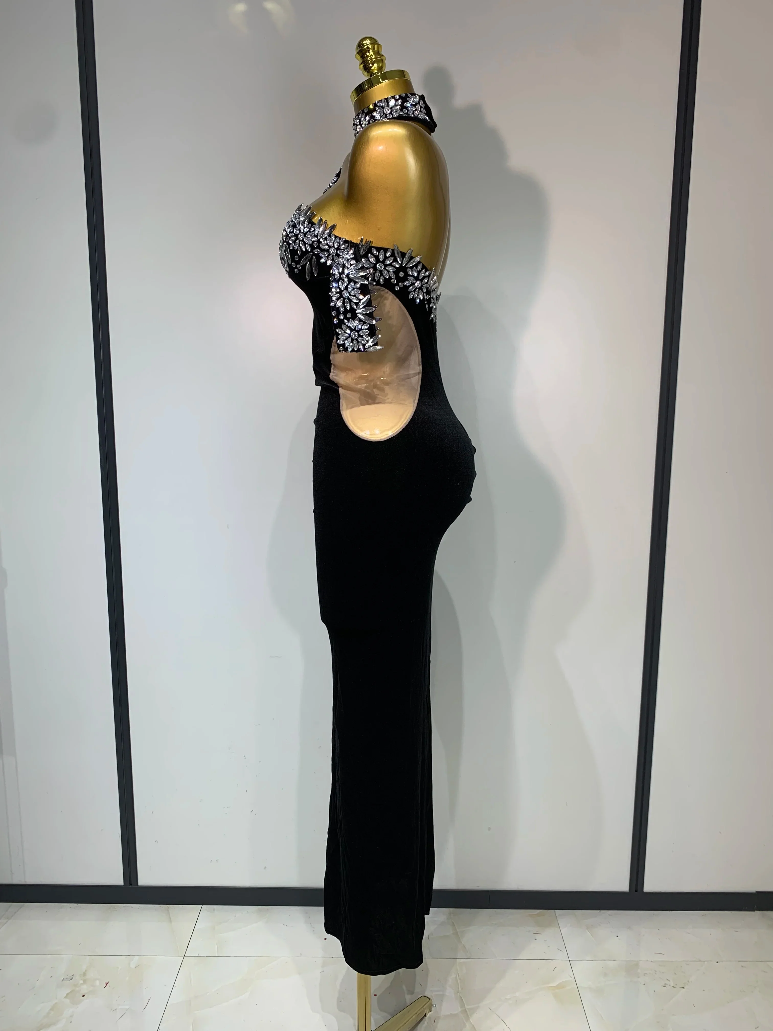 Women Sexy Off the Shoulder Shinning Crystal Bodycon Long Dress Velvet Celebrate Nightclub Party Birthday Dresses - Image 3