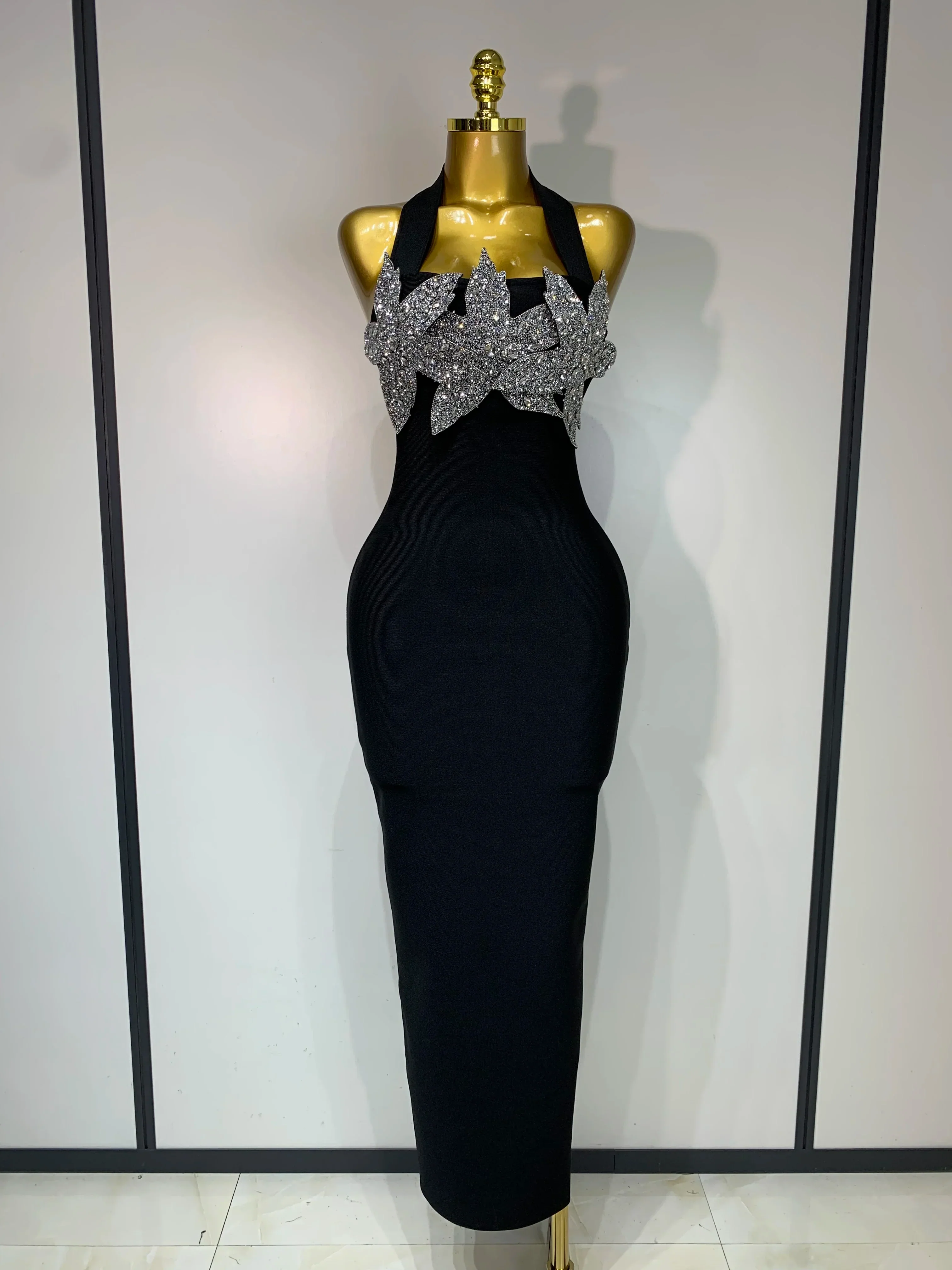 Women Sexy Sleeveless Halter Backless Shiny Diamond Flower Bodycon Bandage Dress Celebirty Elegant Evening Party Birthday Dress