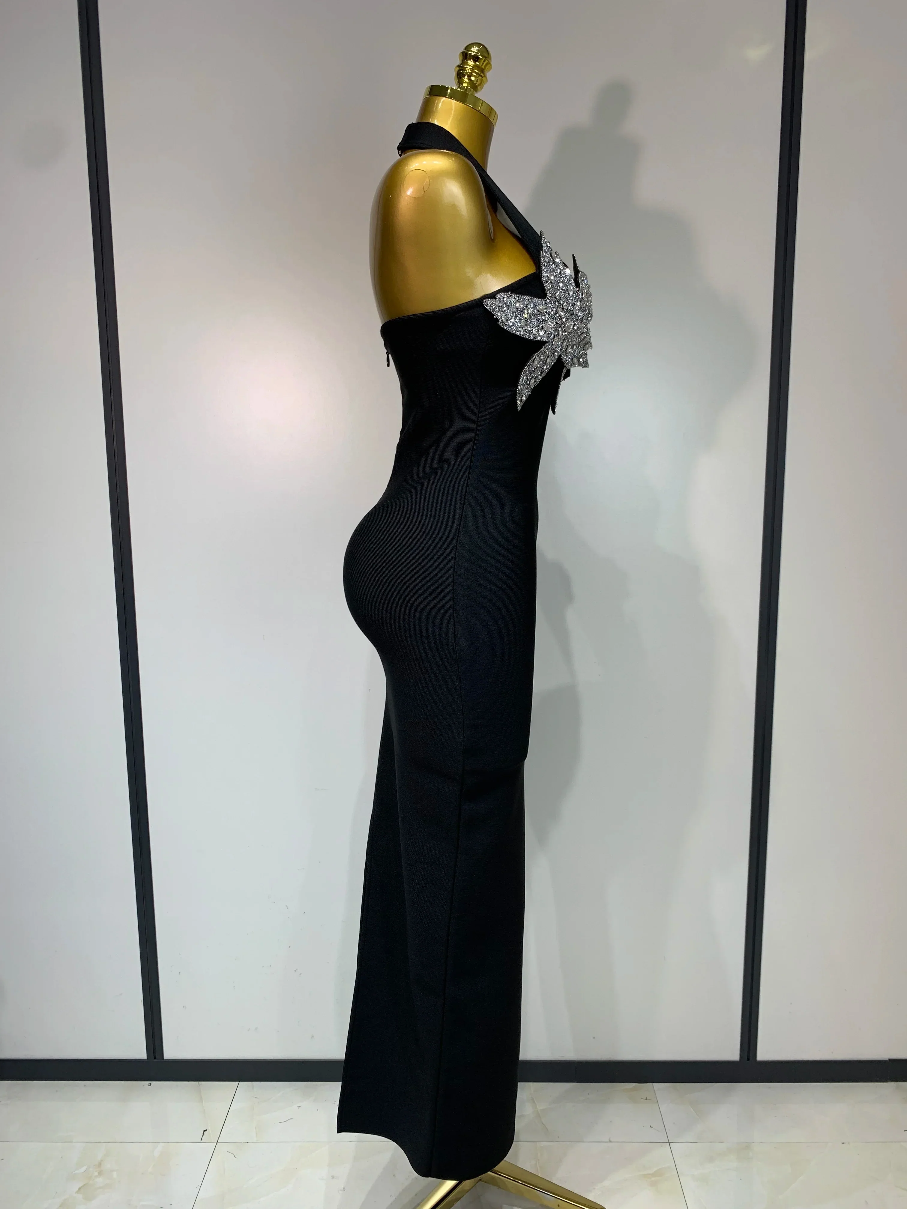 Women Sexy Sleeveless Halter Backless Shiny Diamond Flower Bodycon Bandage Dress Celebirty Elegant Evening Party Birthday Dress - Image 3