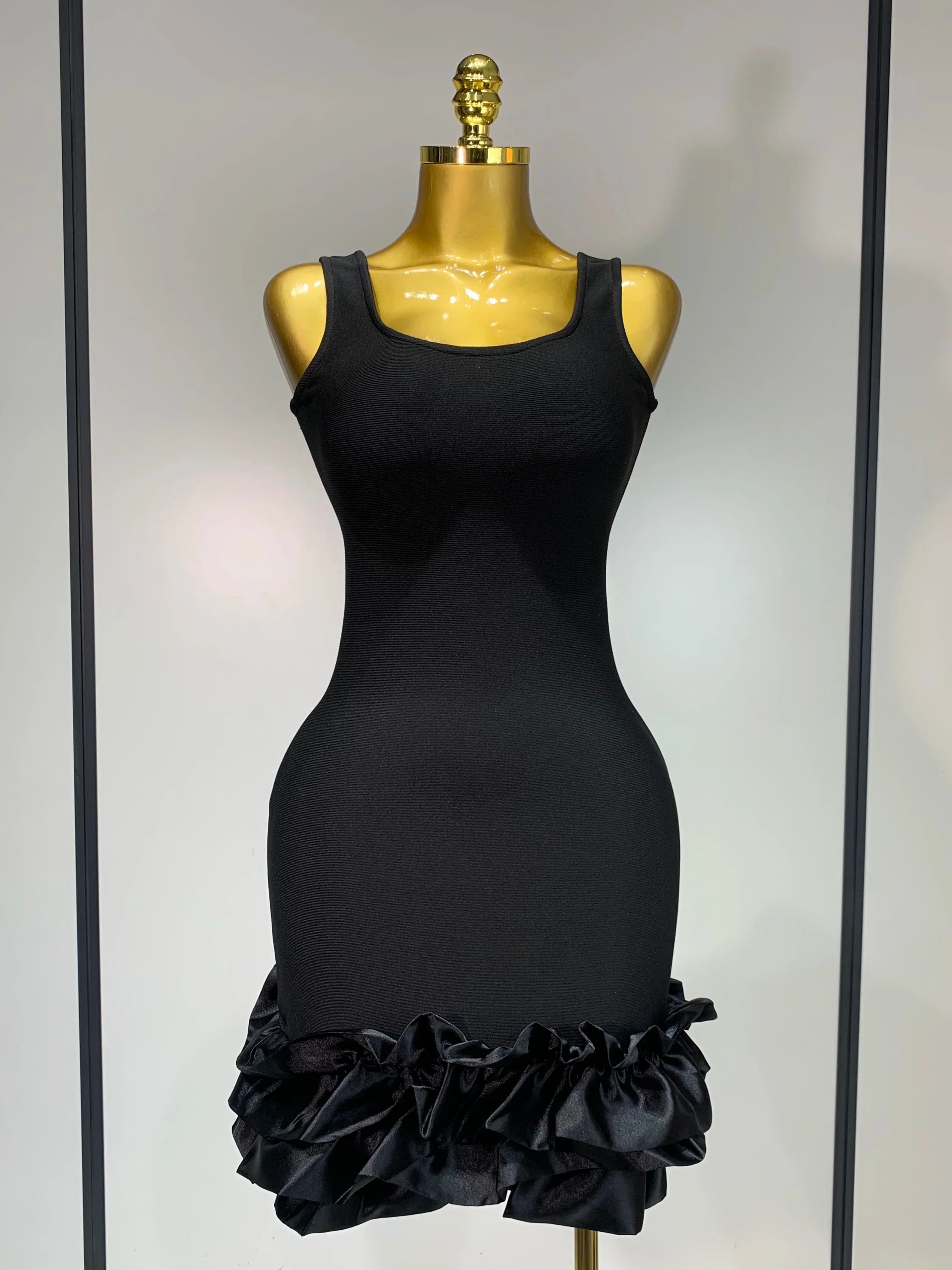 Women Spaghetti Strap Bodycon Short Dress Black Pleated Ruffle Hem Sleeveless Evening Party Cocktail Elegant Birthday Dresses