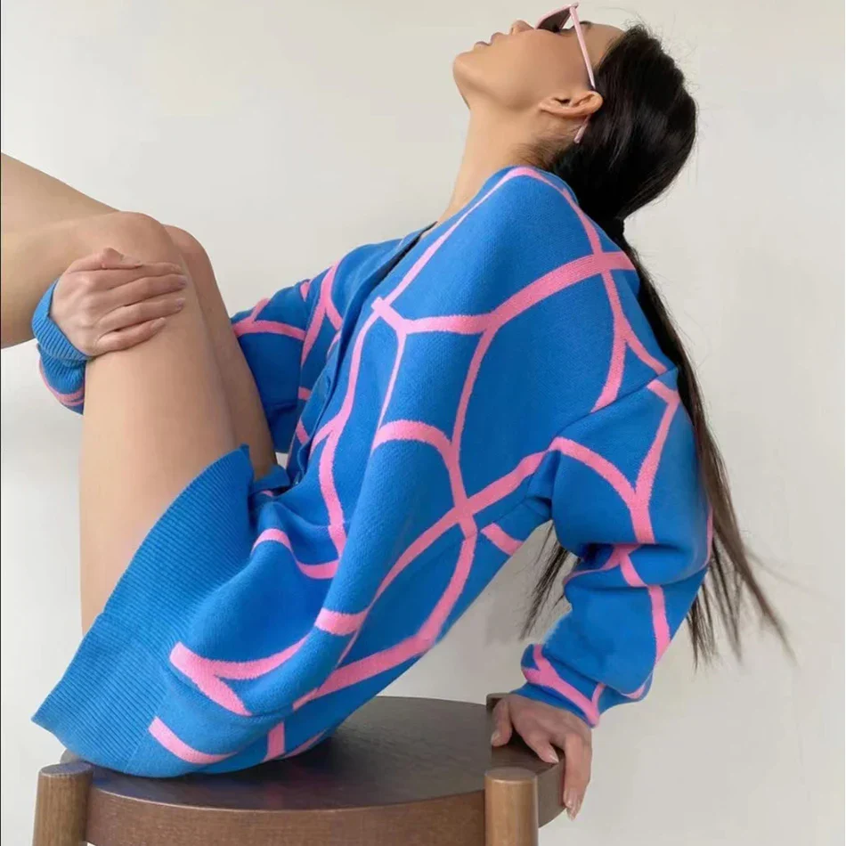 Women's Casual Oversized Cardigan Knitted Fall V-neck Lantern Long Sleeve Single-breasted Printed Knit - Image 3